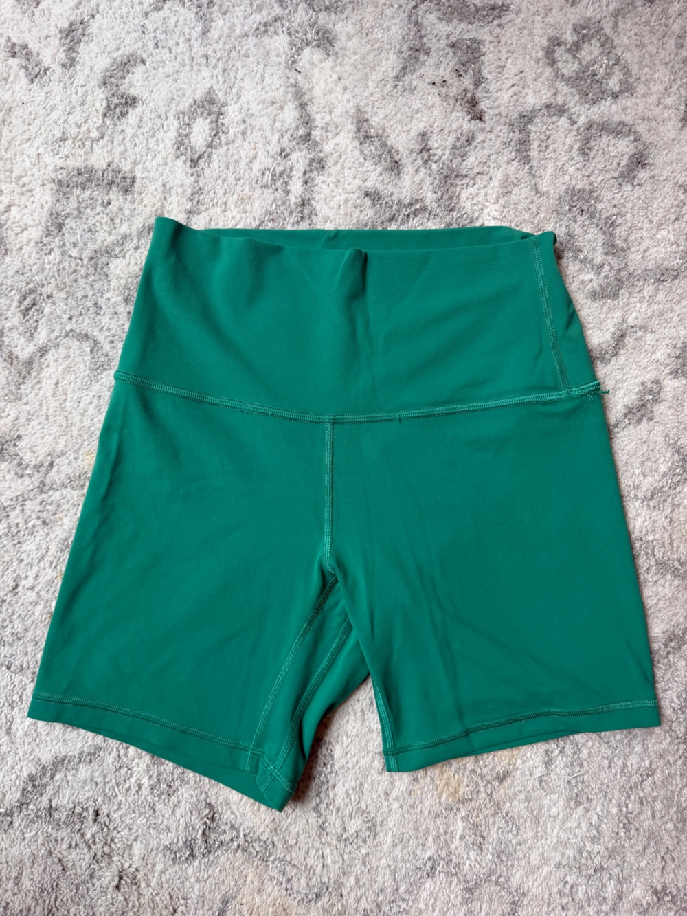 Lululemon High-Rise Green Athletic Leggings - Picture 3 of 4